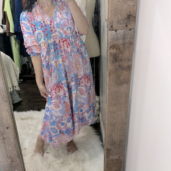 Umgee Vibrant Paisley floral maxi Dress size medium oversized and flowy - Picture 4 of 12